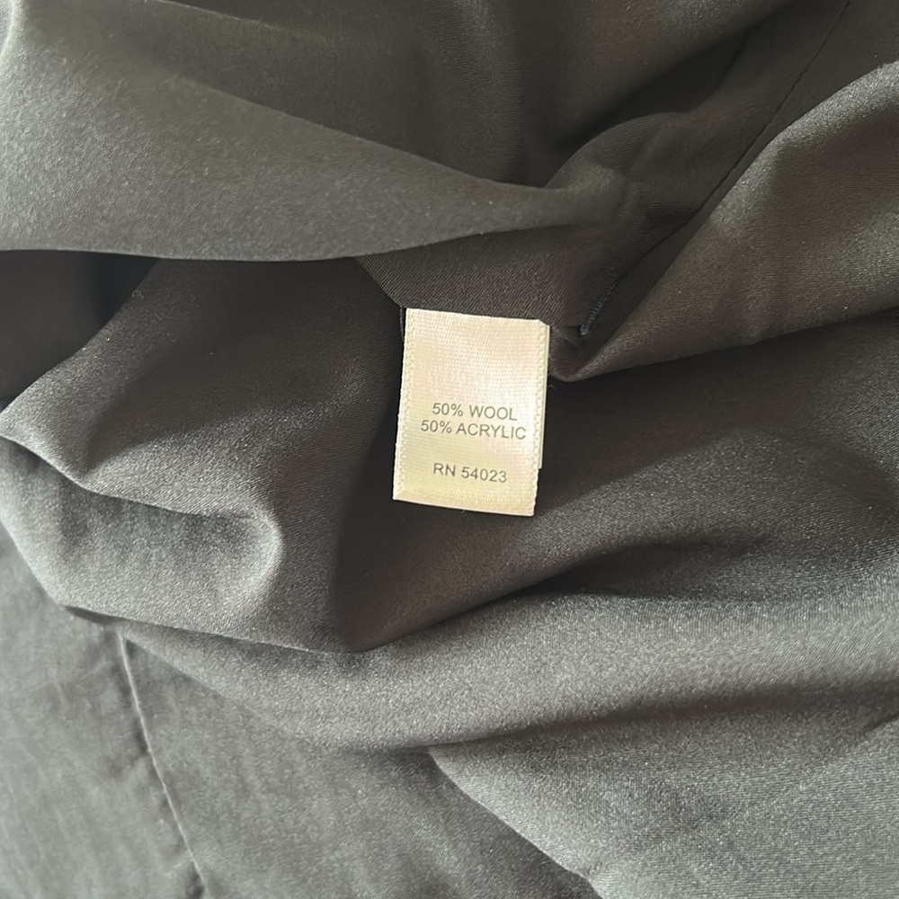 Banana Republic Women's Midi Black Wool Skirt Size 2 - Picture 7 of 8